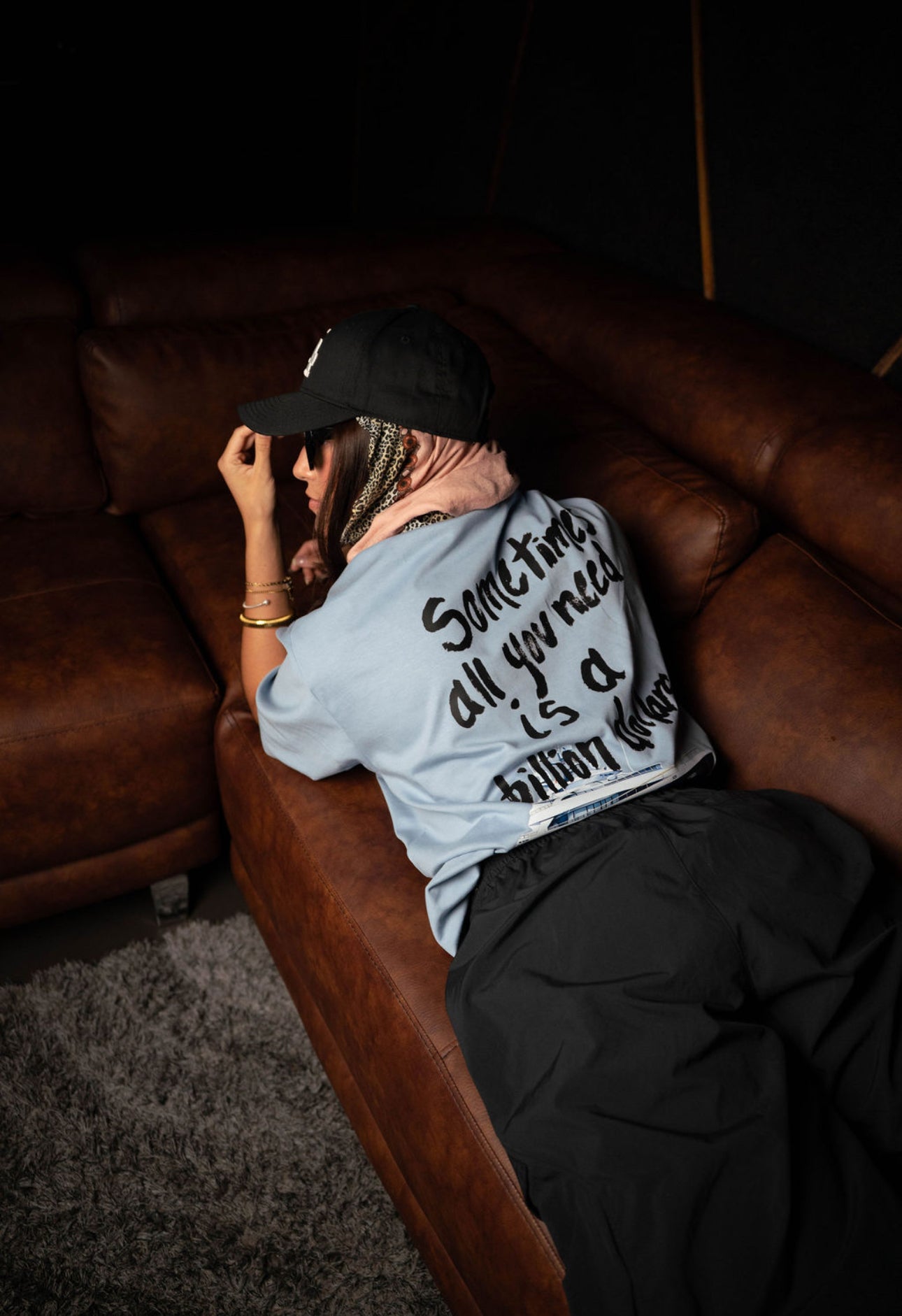 Billion dollars | sky blue oversize