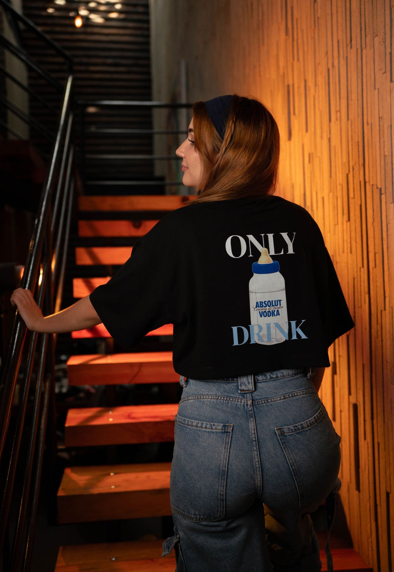 Only drink | Cropped black